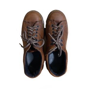 vintage brown platform docs